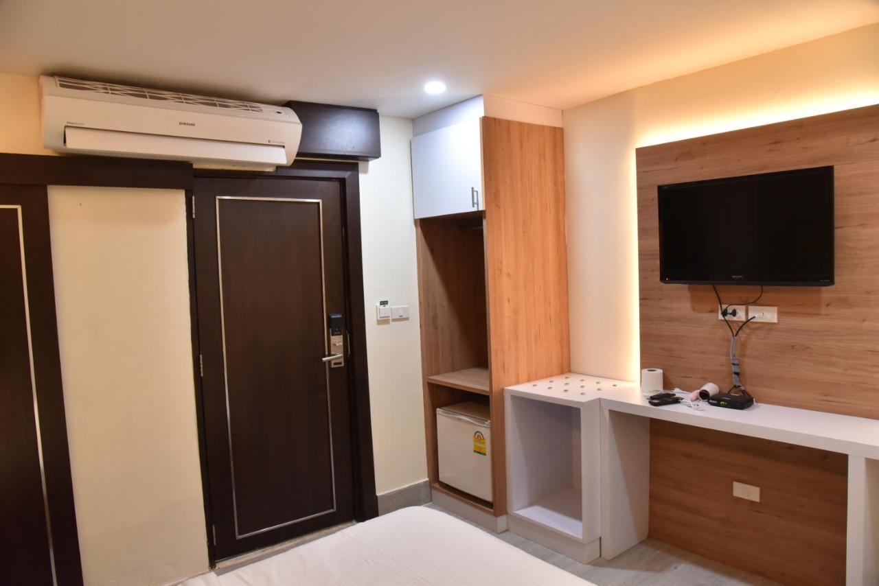 Rose Nana Hotel 방콕 외부 사진